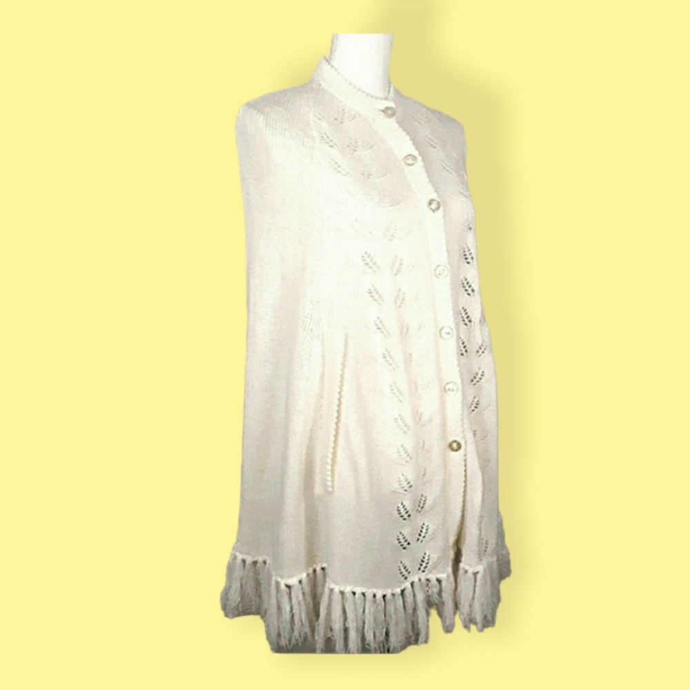 VTG 60s Pointelle Knit Pocho Fringe Cardi M White